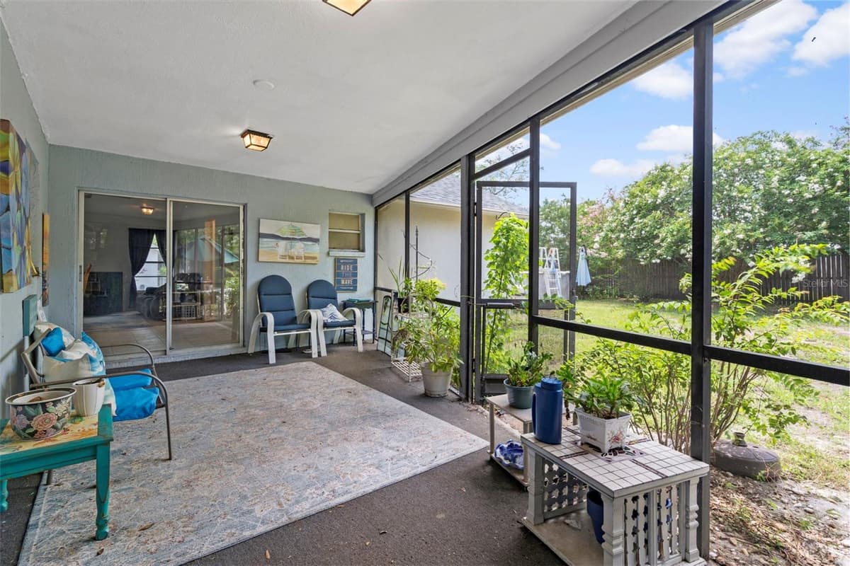 14058 SULLIVAN STREET — photo 13 of 33