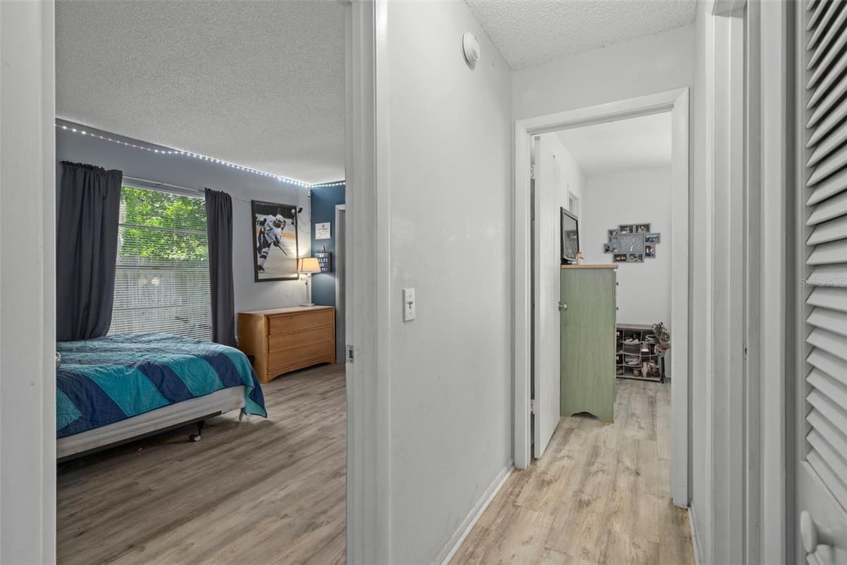 14058 SULLIVAN STREET — photo 23 of 33