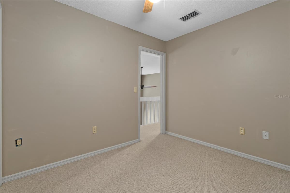 10 SYCAMORE COURT — photo 23 of 74