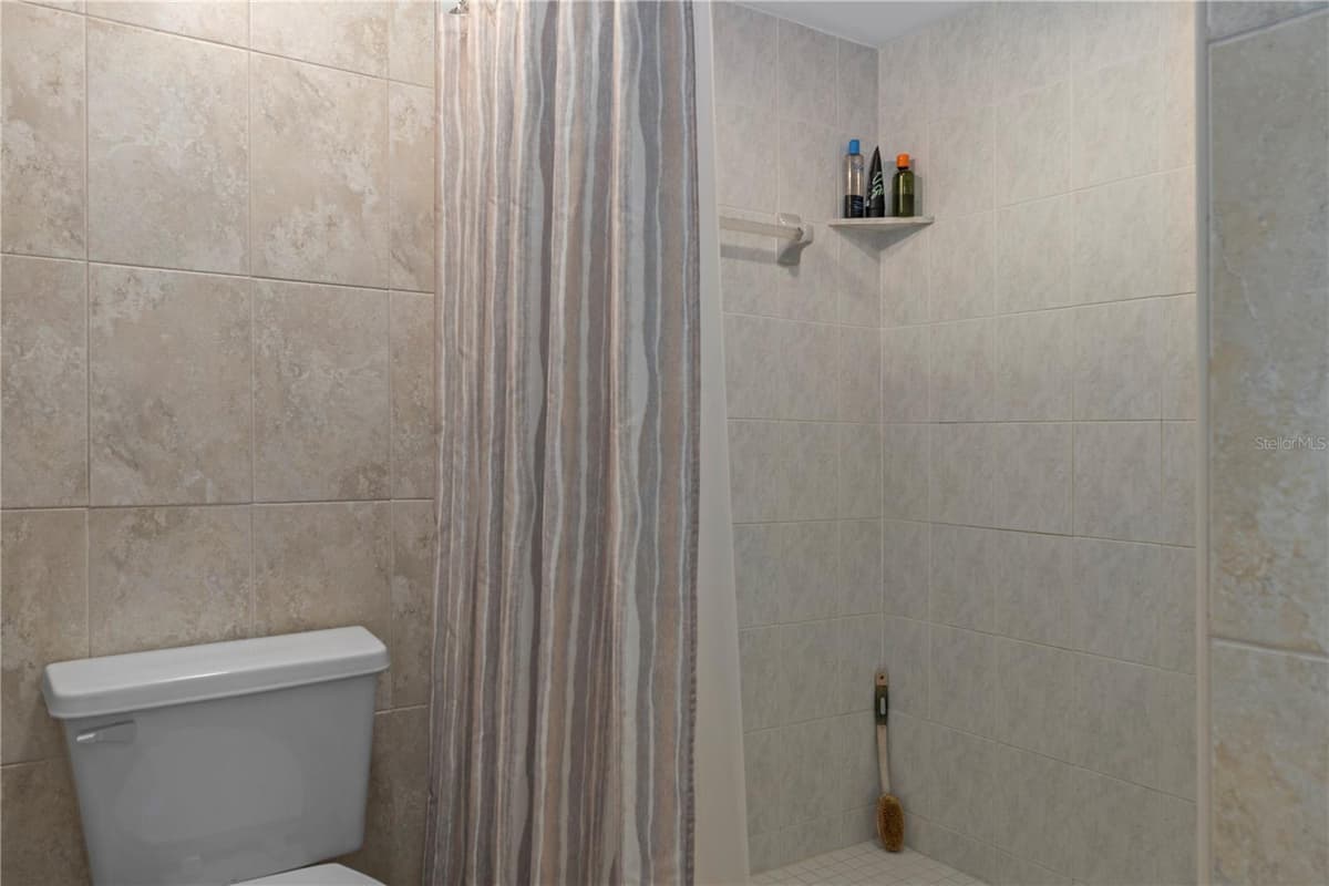 10 SYCAMORE COURT — photo 30 of 74