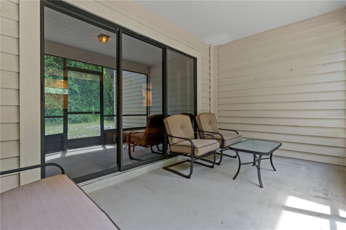 10 SYCAMORE COURT — photo 44 of 74
