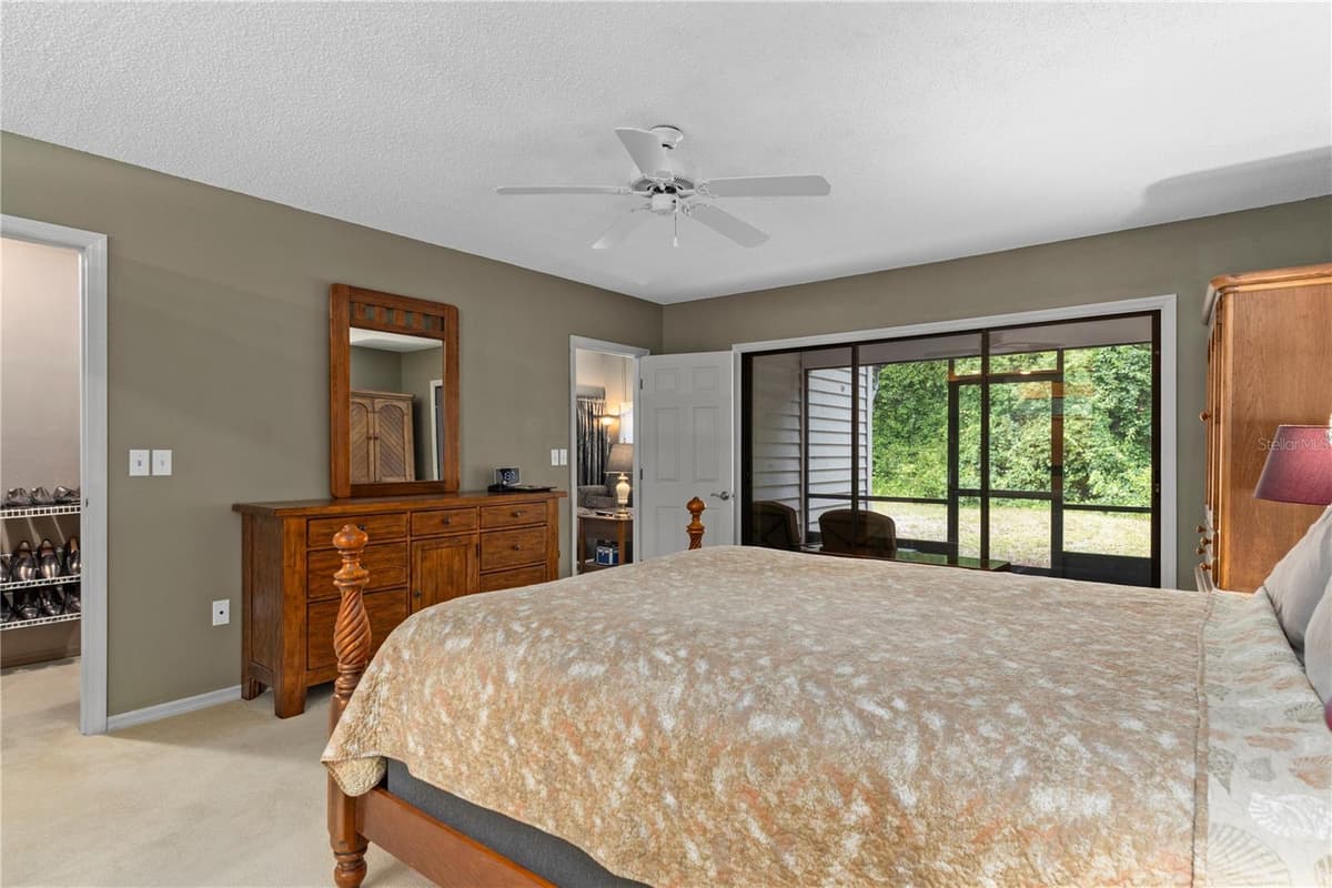 10 SYCAMORE COURT — photo 13 of 74