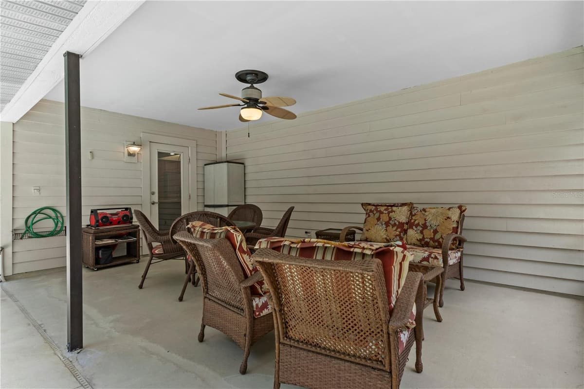 10 SYCAMORE COURT — photo 43 of 74