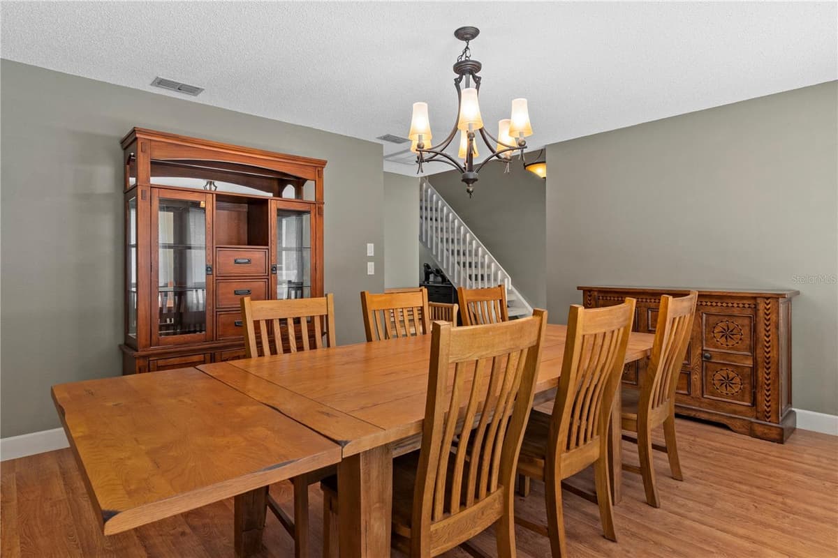 10 SYCAMORE COURT — photo 33 of 74