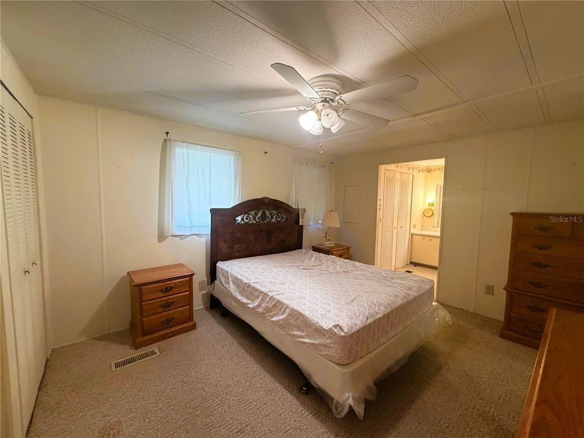 209 JACARANDA DRIVE — photo 20 of 33
