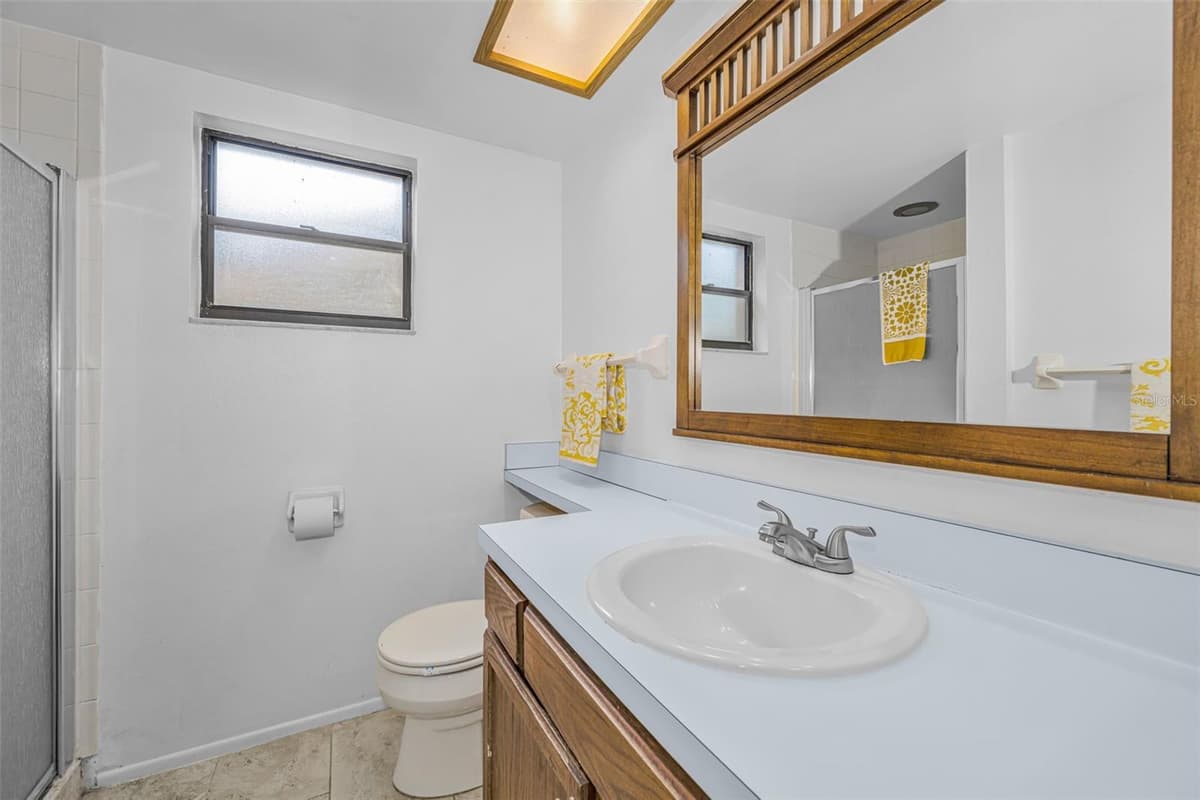 124 WOODLAKE WYNDE — photo 28 of 46