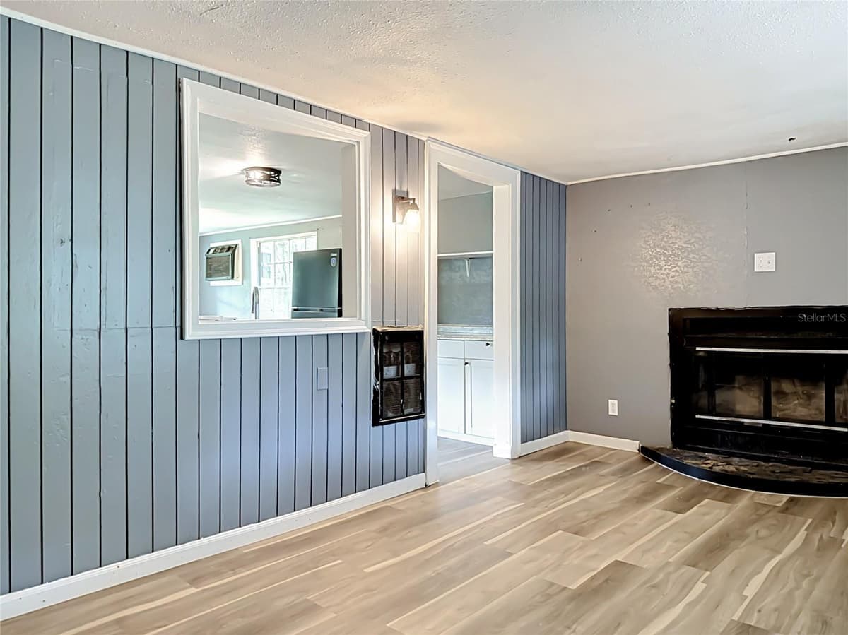 1880 CR 422 — photo 9 of 52