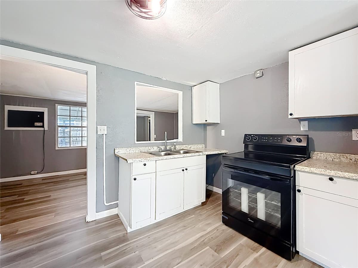 1880 CR 422 — photo 10 of 52