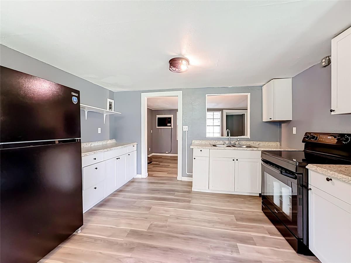 1880 CR 422 — photo 13 of 52