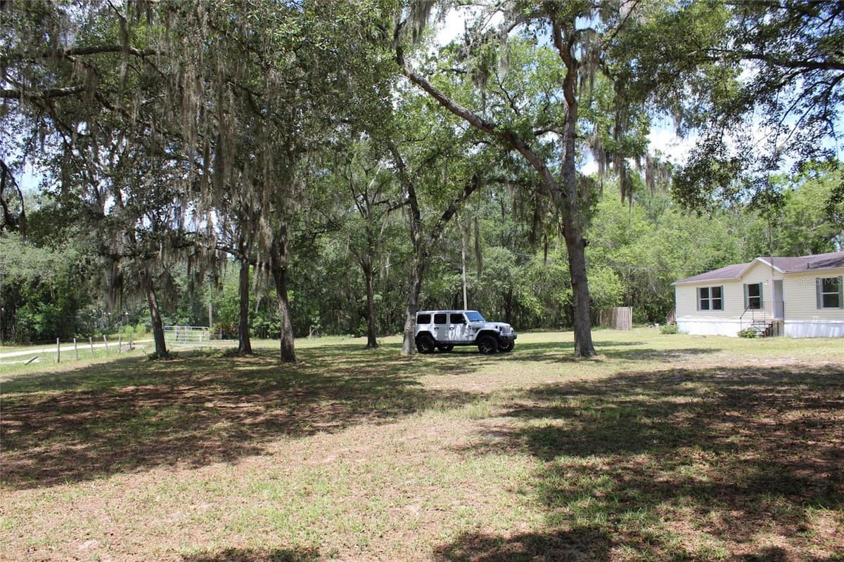 112 JUNIPER DRIVE — photo 18 of 38