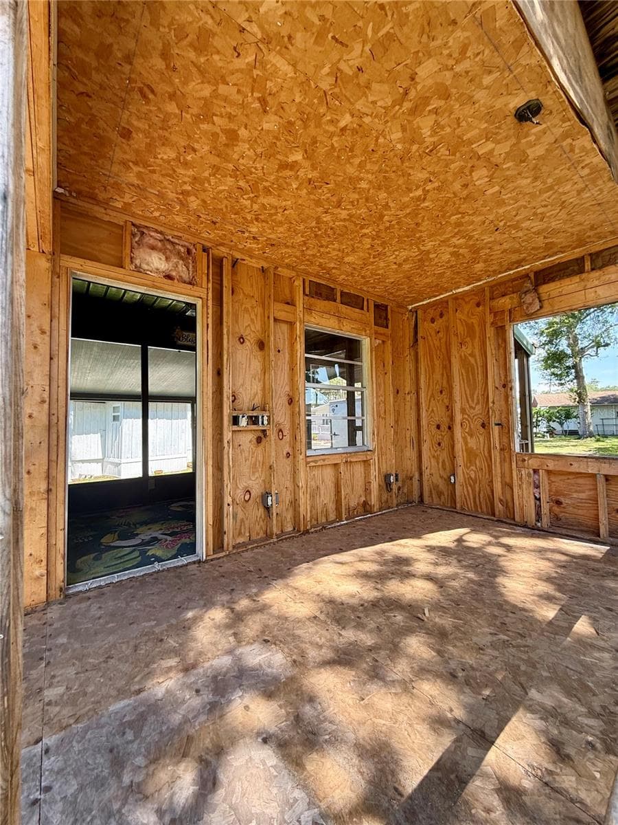 2092 CULBREATH ROAD — photo 13 of 55