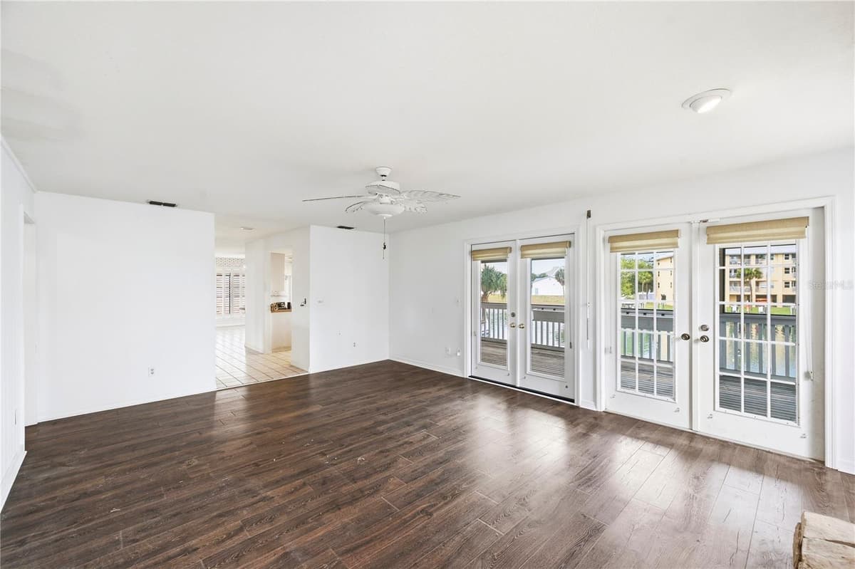 1136 3RD AVENUE — photo 33 of 89