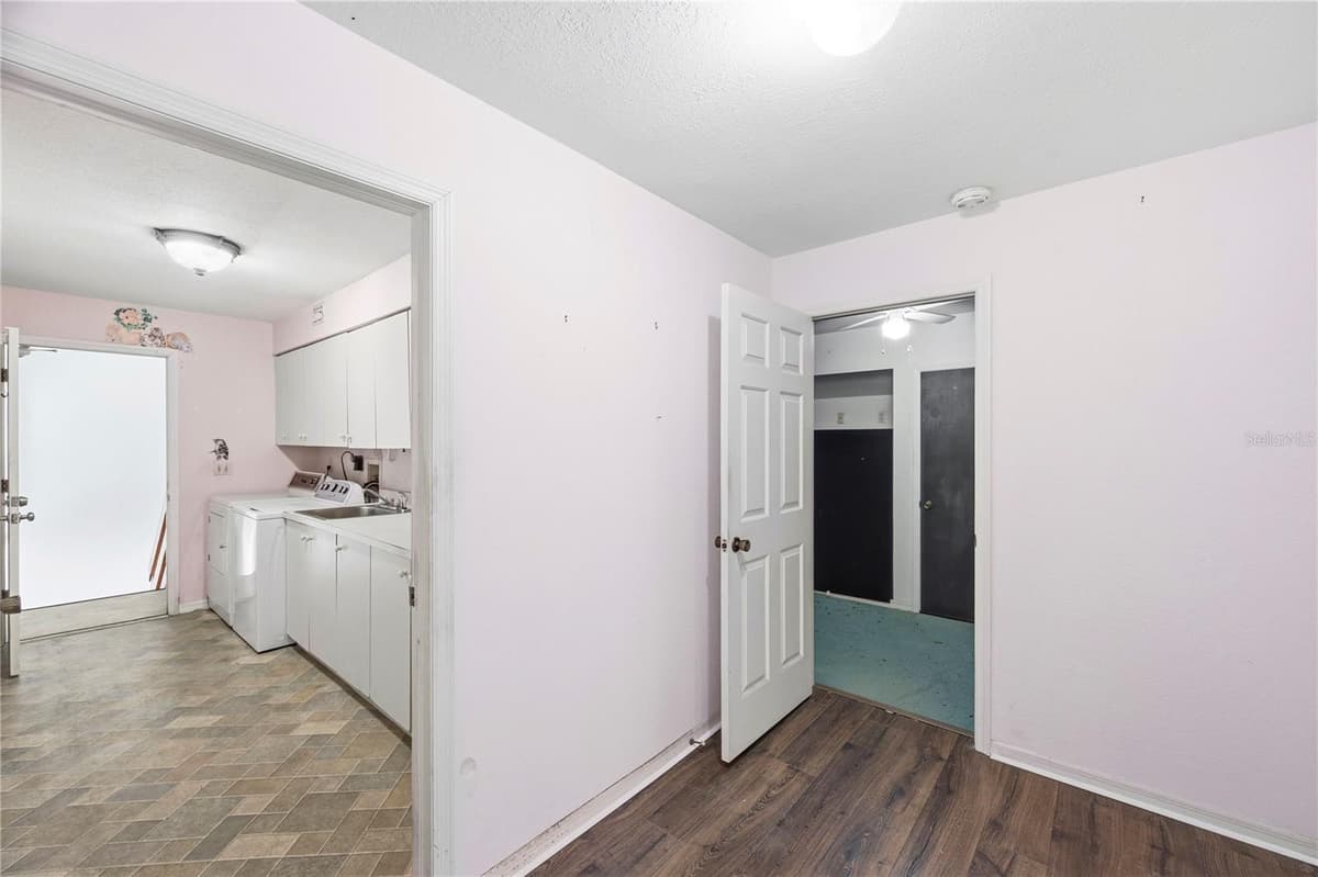 1136 3RD AVENUE — photo 38 of 89