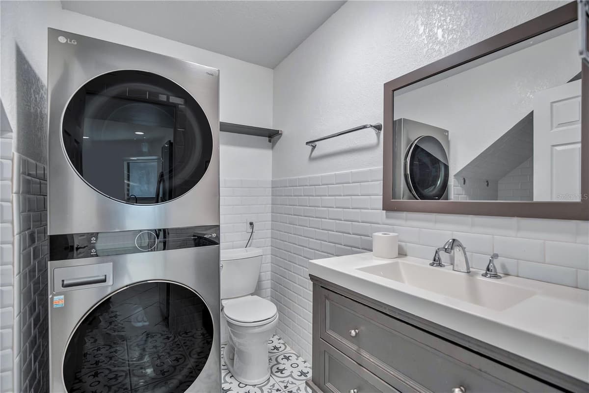 2577 DERBYSHIRE CIRCLE — photo 14 of 37