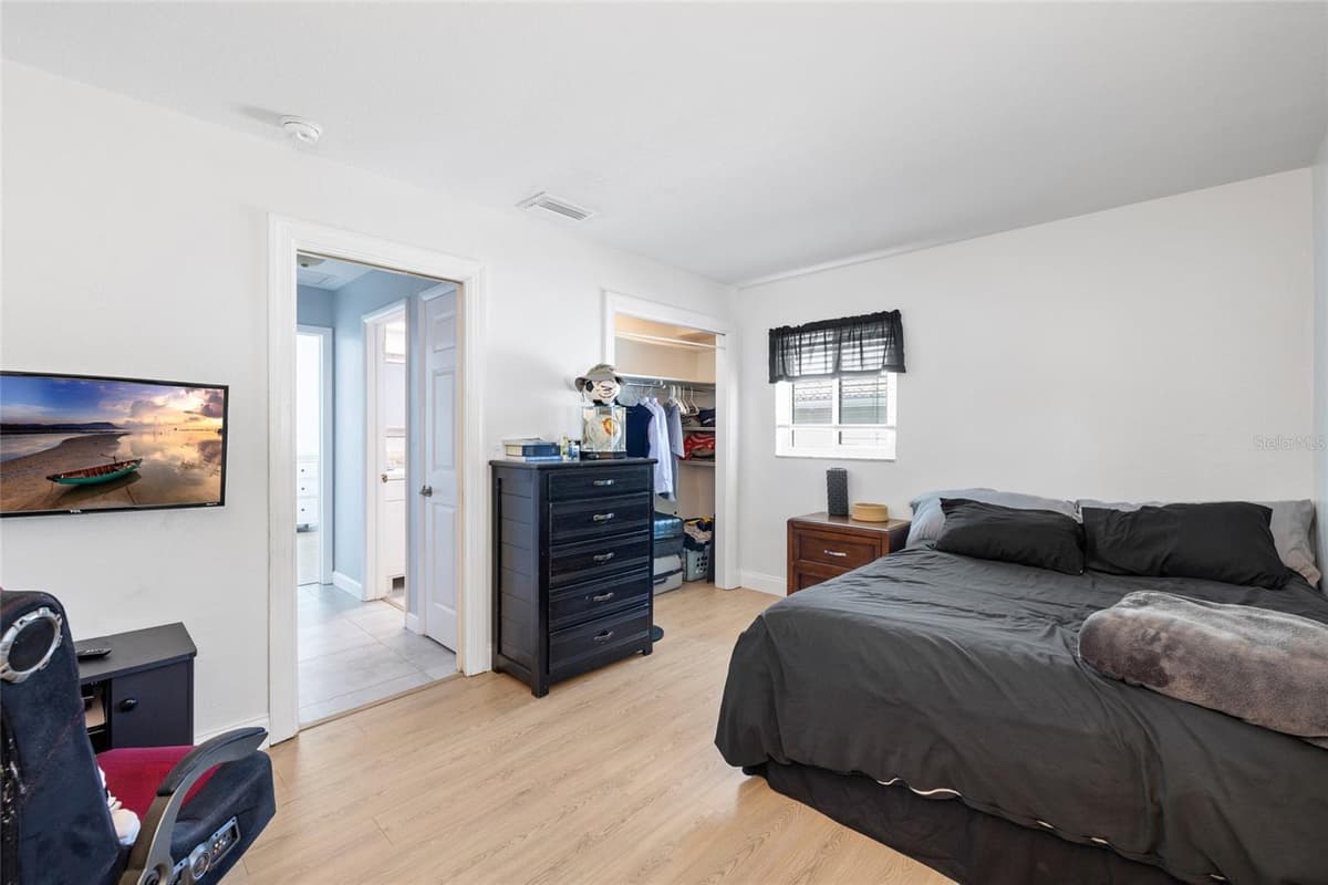 1070 MCCARTY STREET — photo 29 of 59