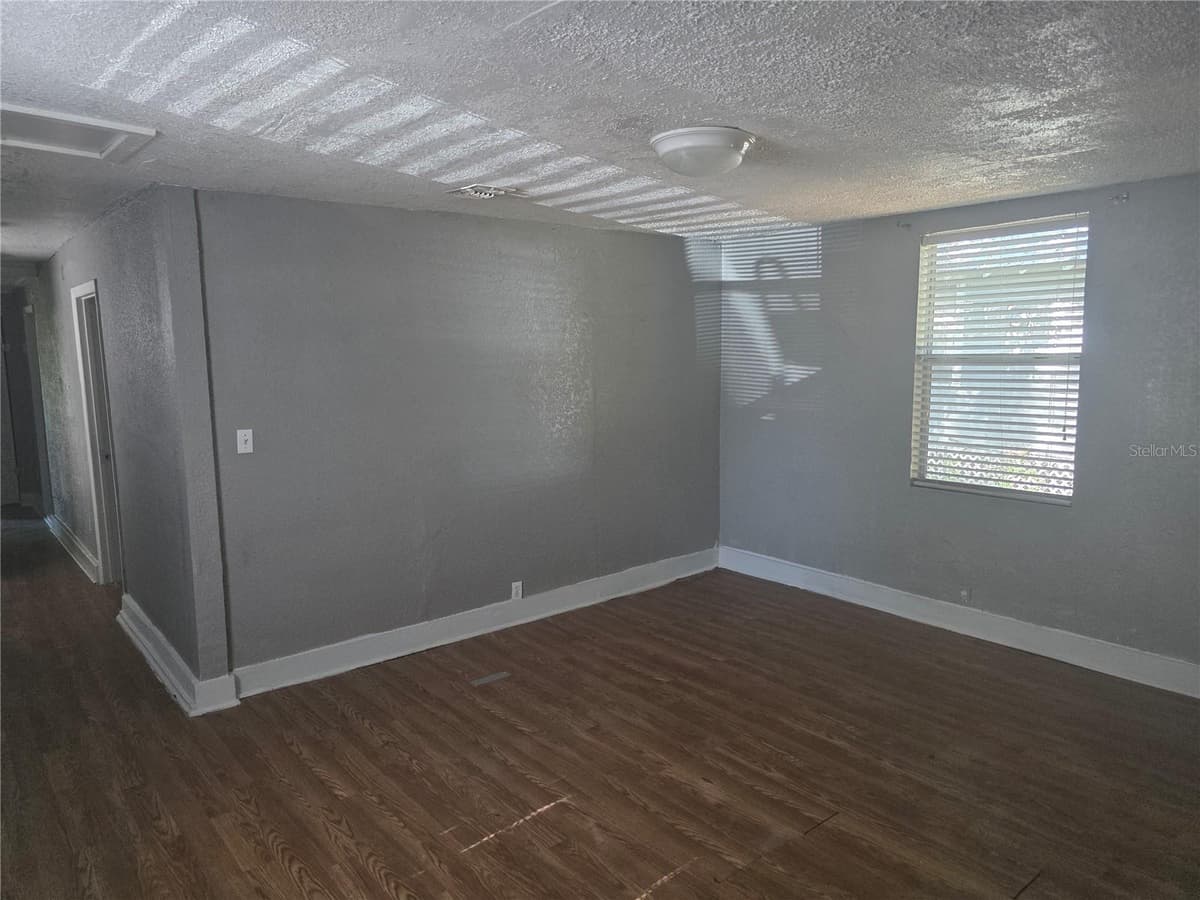 804 29TH STREET — photo 5 of 14