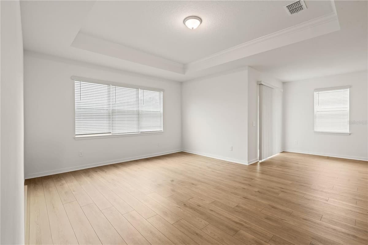 11226 SYCAMORE GLEN LOOP — photo 14 of 16