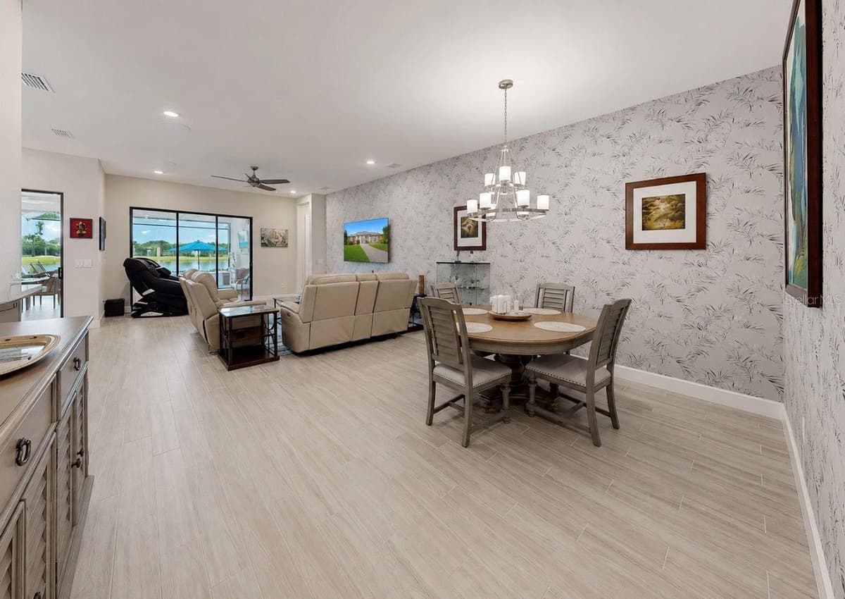 5312 CASERTA COURT — photo 23 of 91