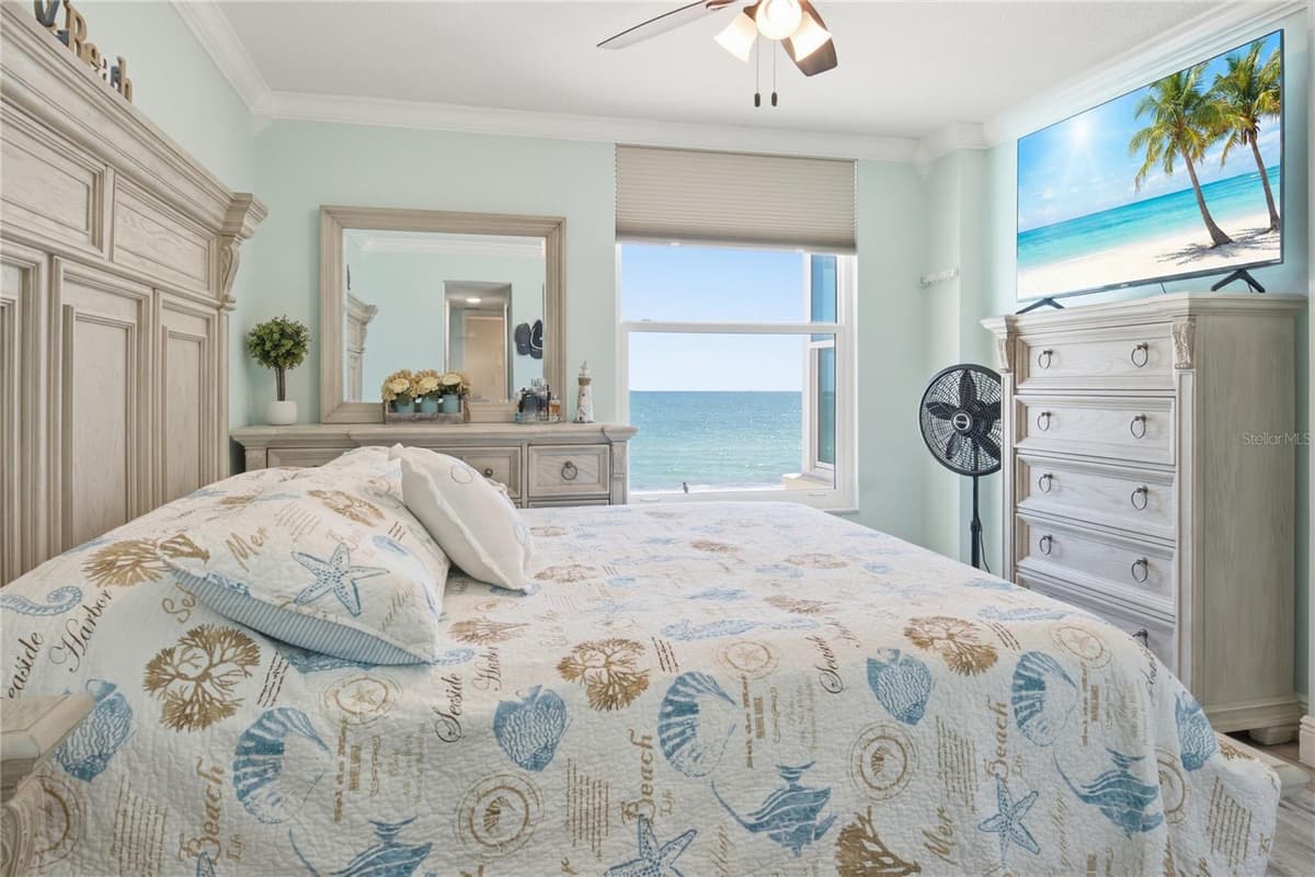 14800 GULF BOULEVARD — photo 22 of 34