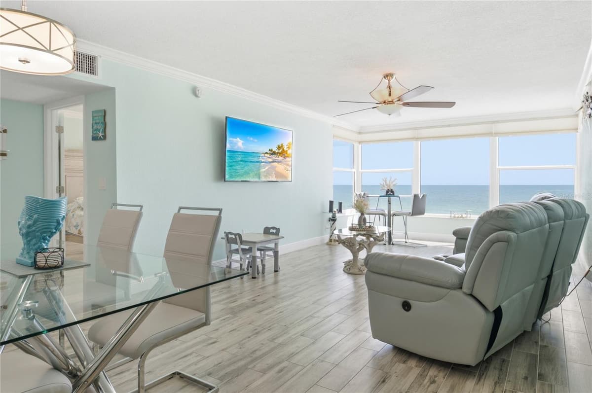14800 GULF BOULEVARD — photo 8 of 34