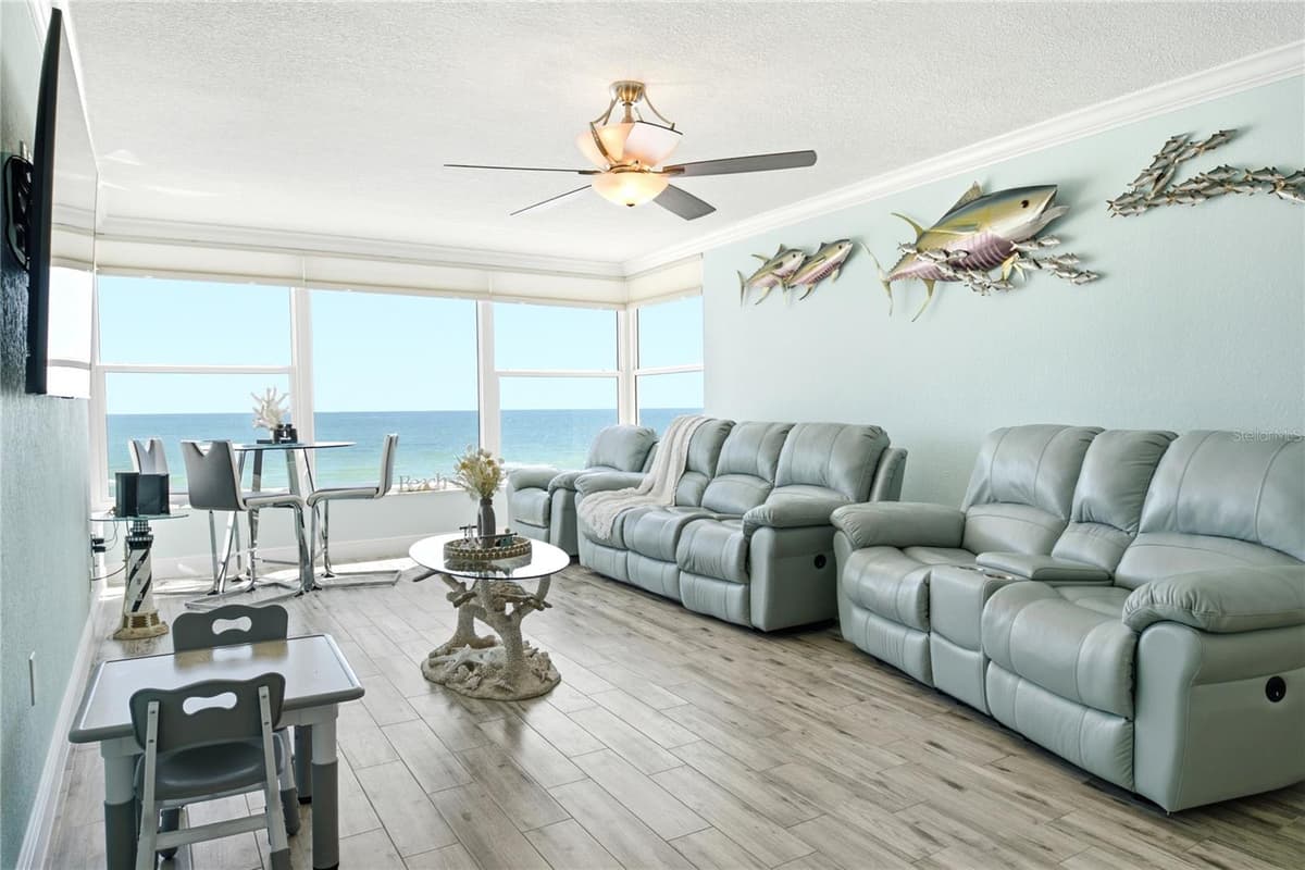 14800 GULF BOULEVARD — photo 2 of 34