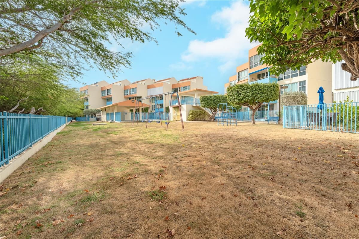 SR-3301 km 2.8 interior VISTAMAR EL COMBATE CONDOMINIUM BEACH — photo 21 of 29