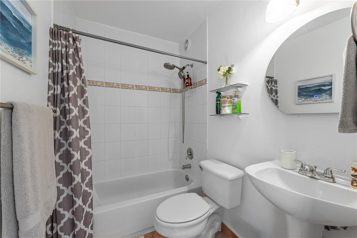 SR-3301 km 2.8 interior VISTAMAR EL COMBATE CONDOMINIUM BEACH — photo 11 of 29