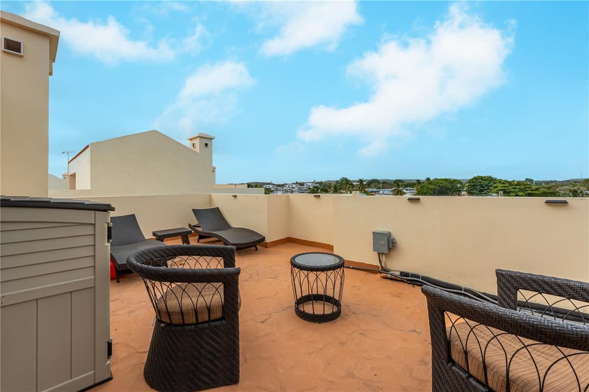 SR-3301 km 2.8 interior VISTAMAR EL COMBATE CONDOMINIUM BEACH — photo 16 of 29