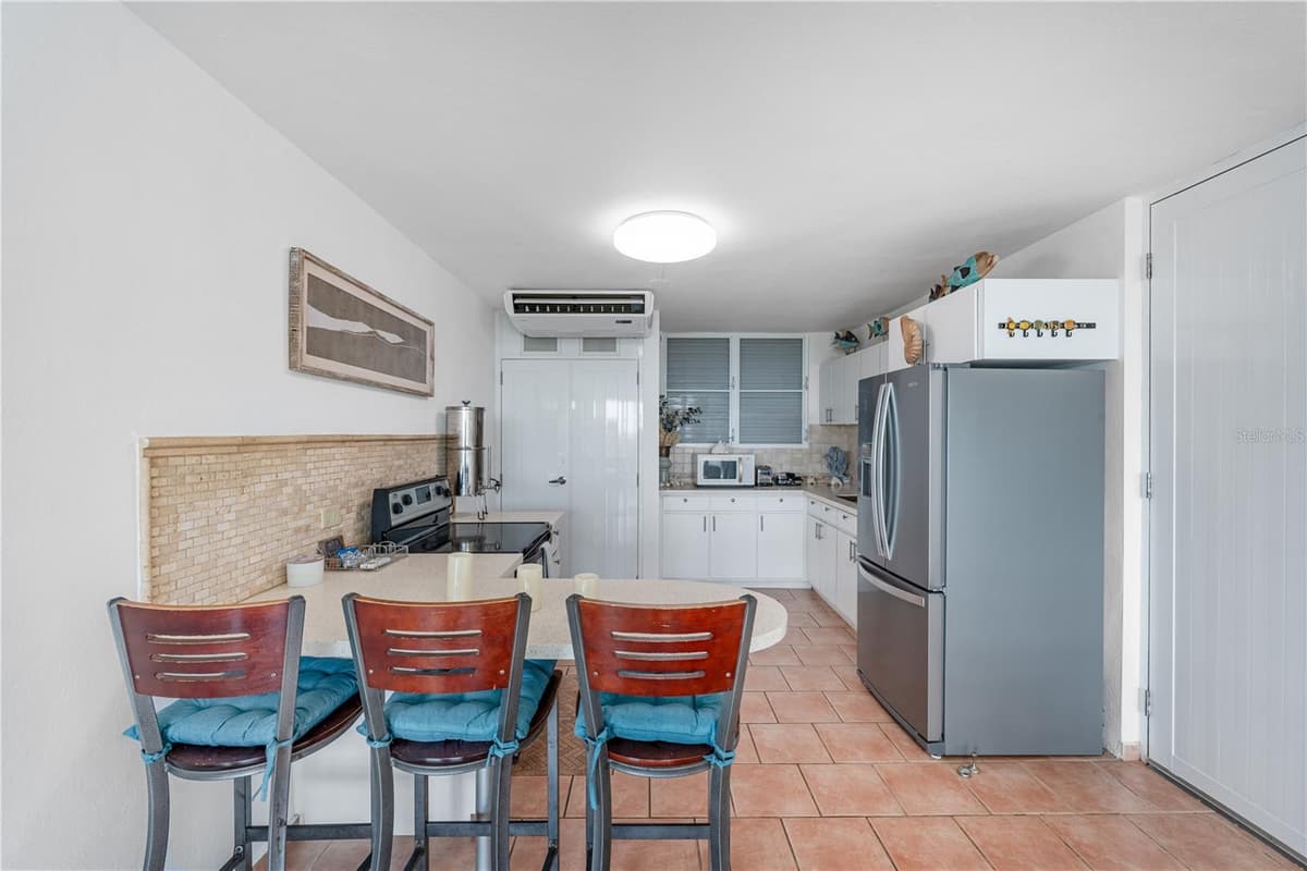 SR-3301 km 2.8 interior VISTAMAR EL COMBATE CONDOMINIUM BEACH — photo 7 of 29