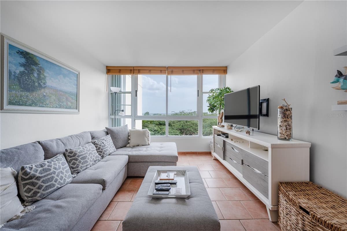 SR-3301 km 2.8 interior VISTAMAR EL COMBATE CONDOMINIUM BEACH — photo 5 of 29