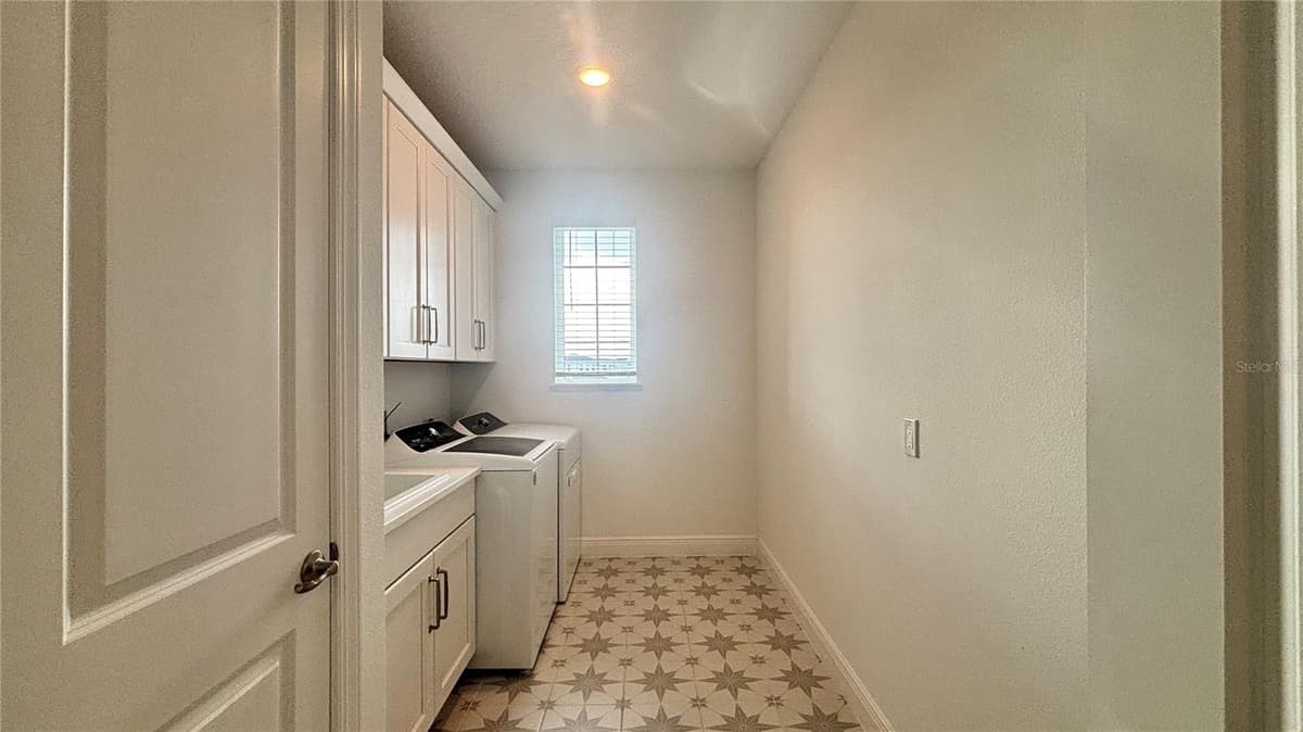 9233 SANTORINI DRIVE — photo 41 of 54