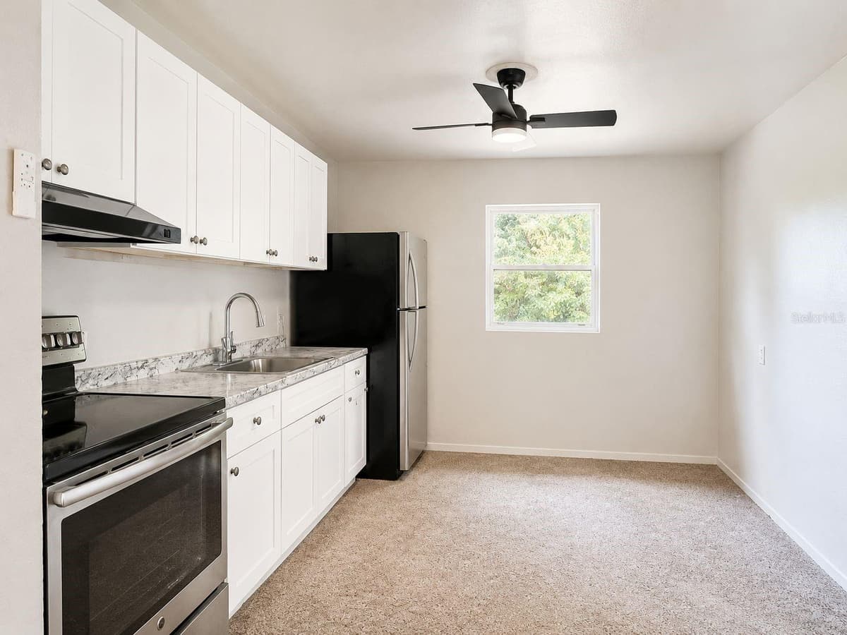 38401 FERGUSON AVE — photo 3 of 10