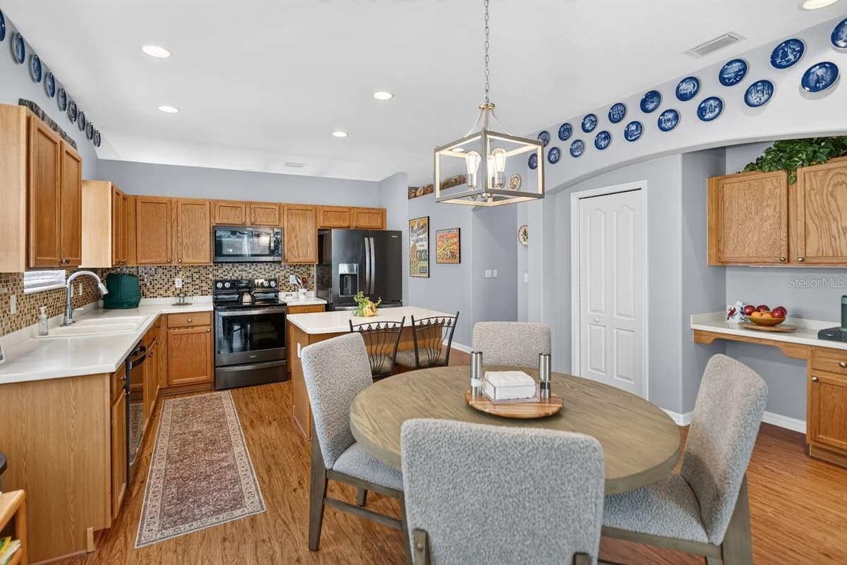 5578 BURNT BRANCH CIRCLE — photo 11 of 50