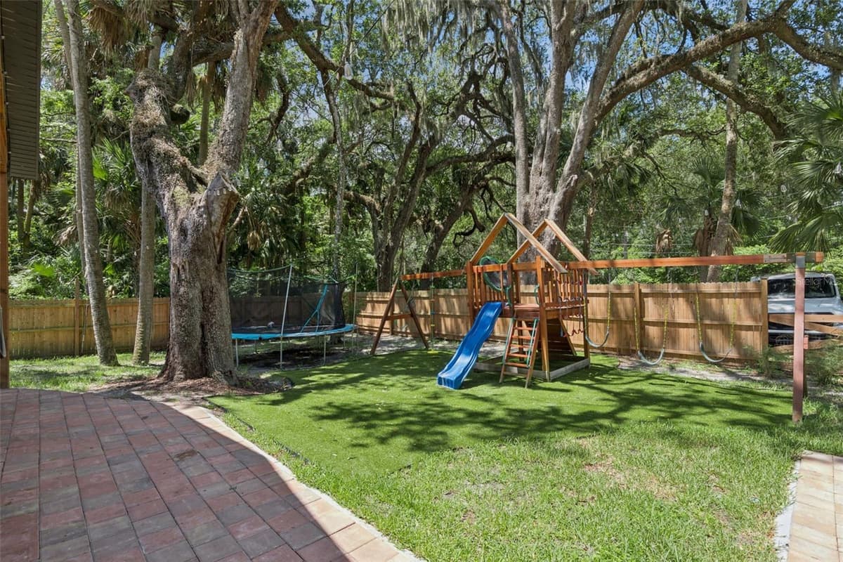 215 SUNRISE BOULEVARD — photo 49 of 61