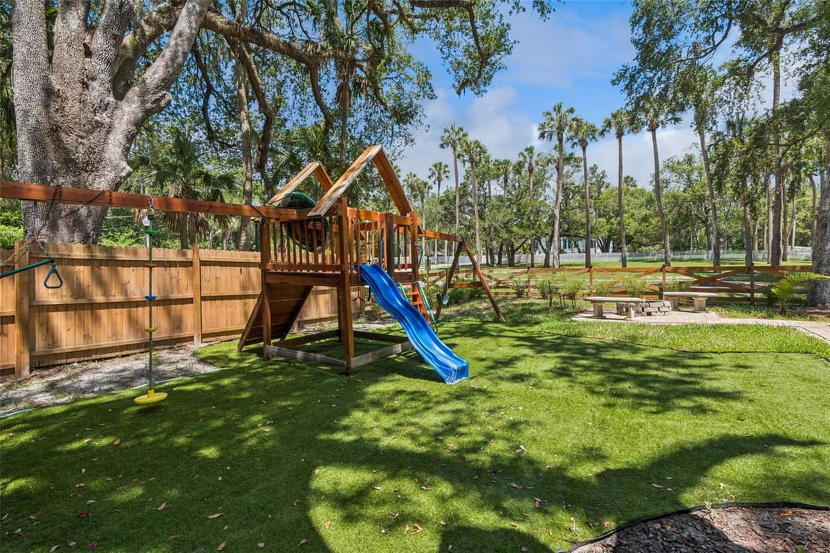 215 SUNRISE BOULEVARD — photo 48 of 61