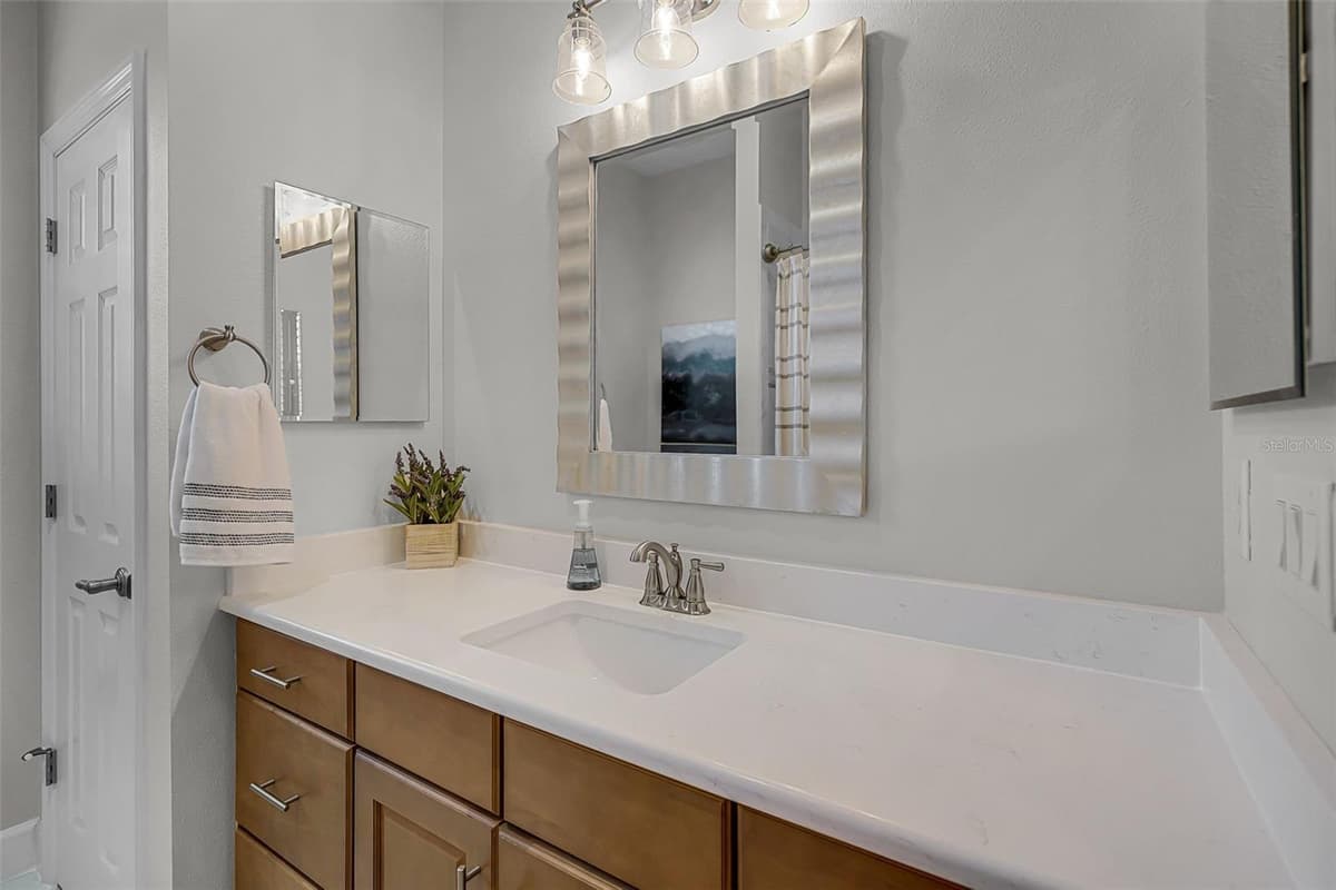 926 JOHN CRESSLER DRIVE — photo 38 of 69