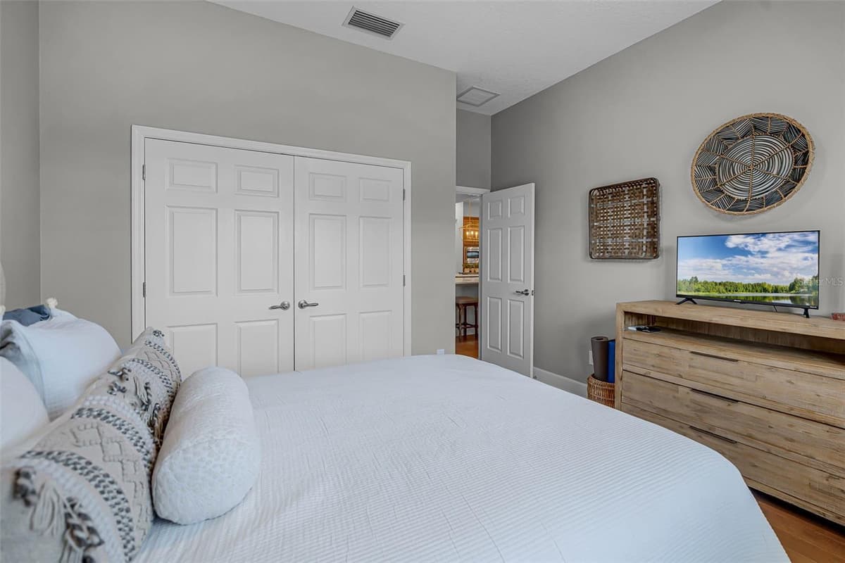 926 JOHN CRESSLER DRIVE — photo 37 of 69