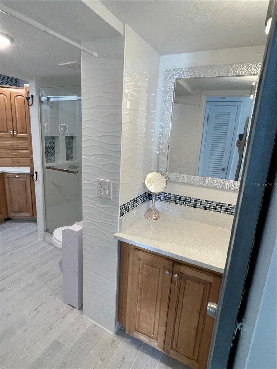 223 COLUMBIA DRIVE — photo 20 of 23