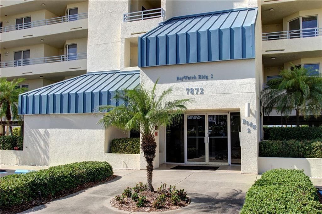 7872 SAILBOAT KEY BOULEVARD — photo 2 of 78