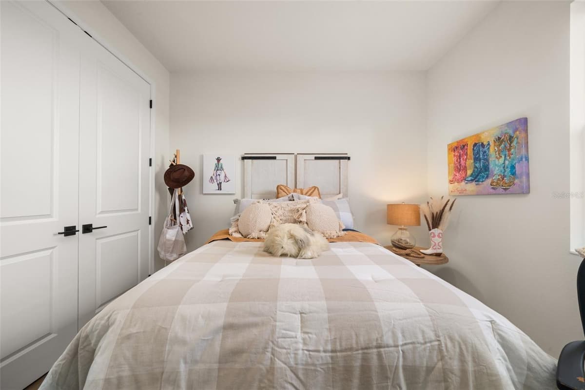 4659 MIGNON DRIVE — photo 39 of 74