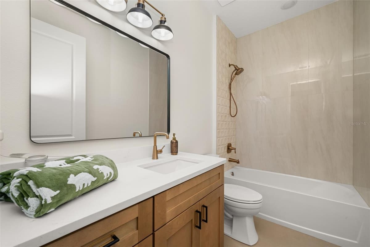 4659 MIGNON DRIVE — photo 47 of 74