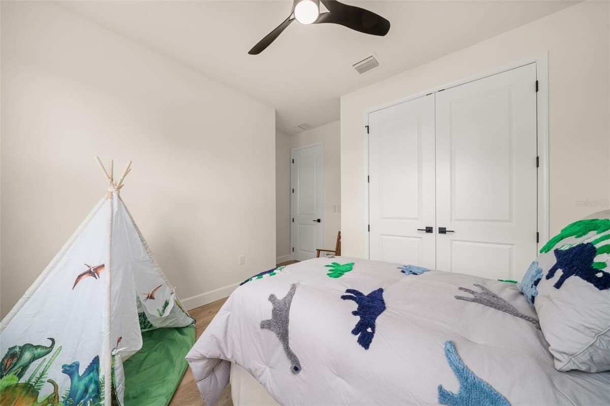4659 MIGNON DRIVE — photo 43 of 74