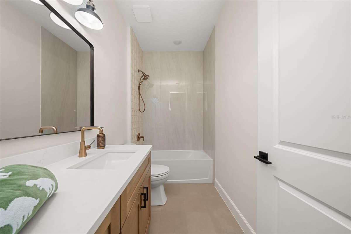 4659 MIGNON DRIVE — photo 46 of 74