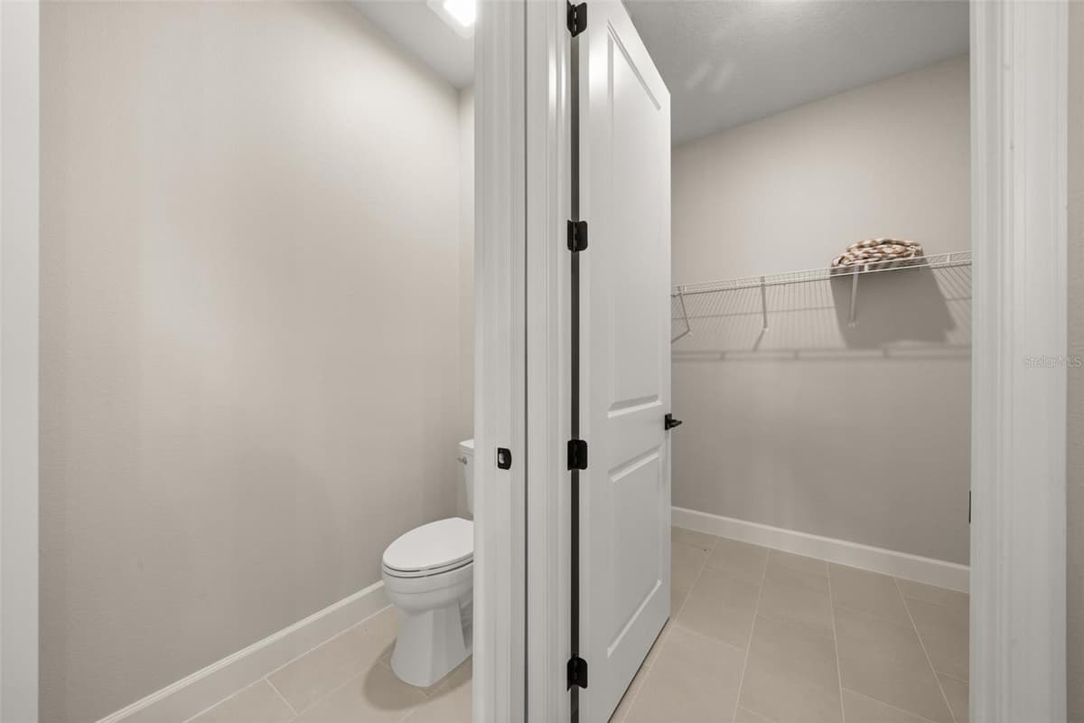 4659 MIGNON DRIVE — photo 37 of 74