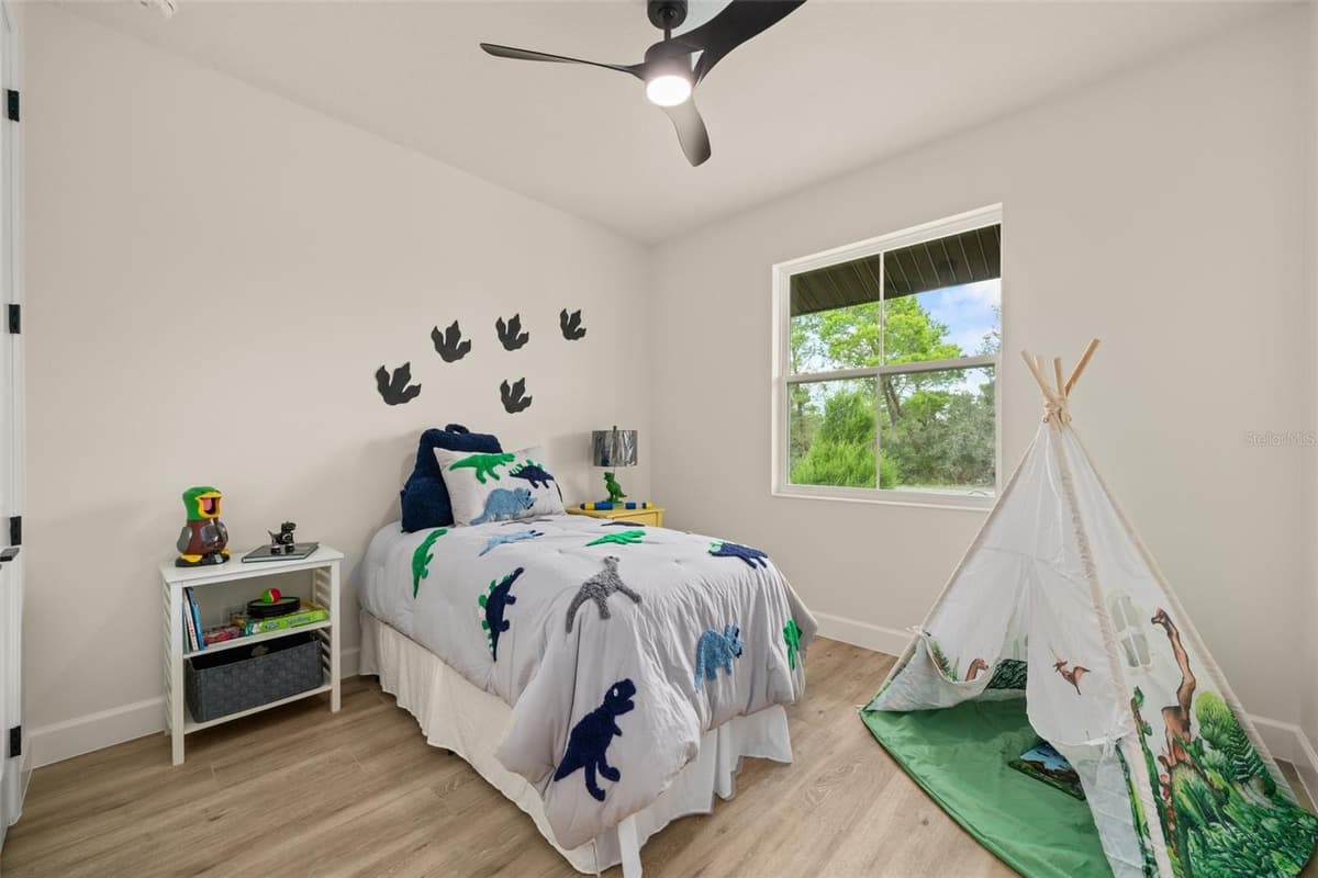 4659 MIGNON DRIVE — photo 45 of 74