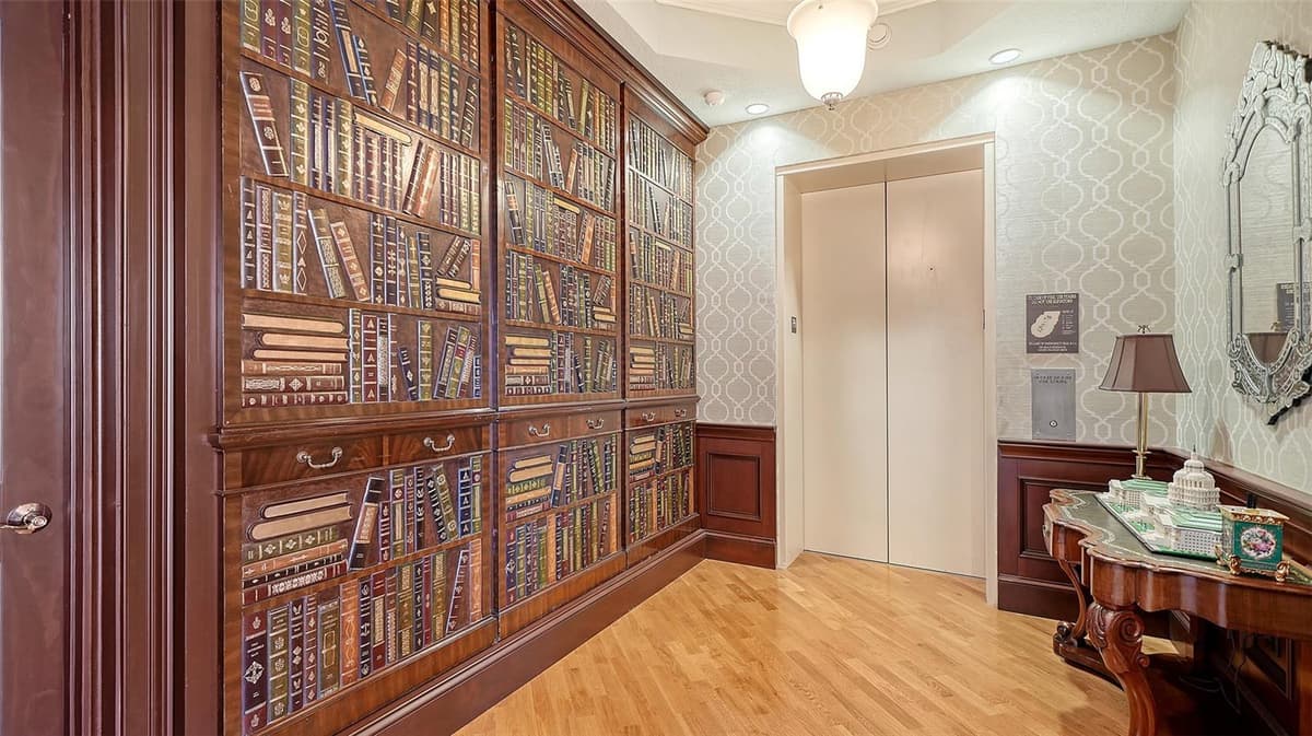 1300 BENJAMIN FRANKLIN DRIVE — photo 5 of 91