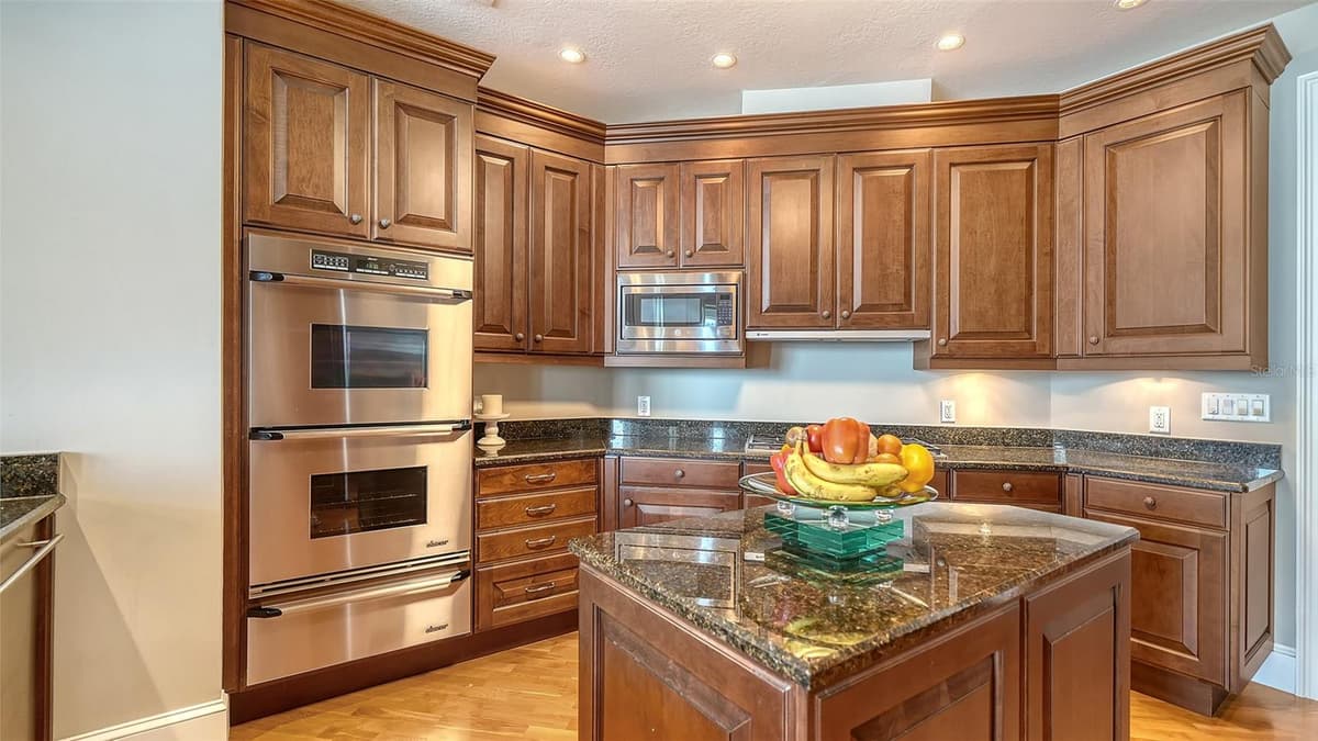 1300 BENJAMIN FRANKLIN DRIVE — photo 18 of 91