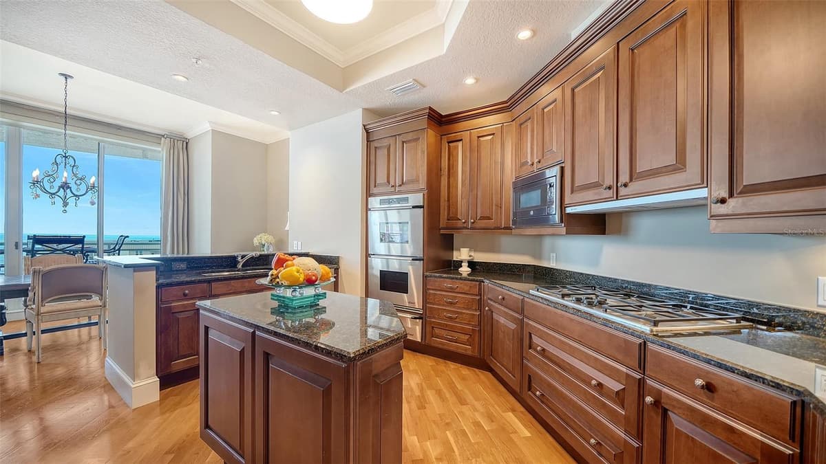1300 BENJAMIN FRANKLIN DRIVE — photo 17 of 91
