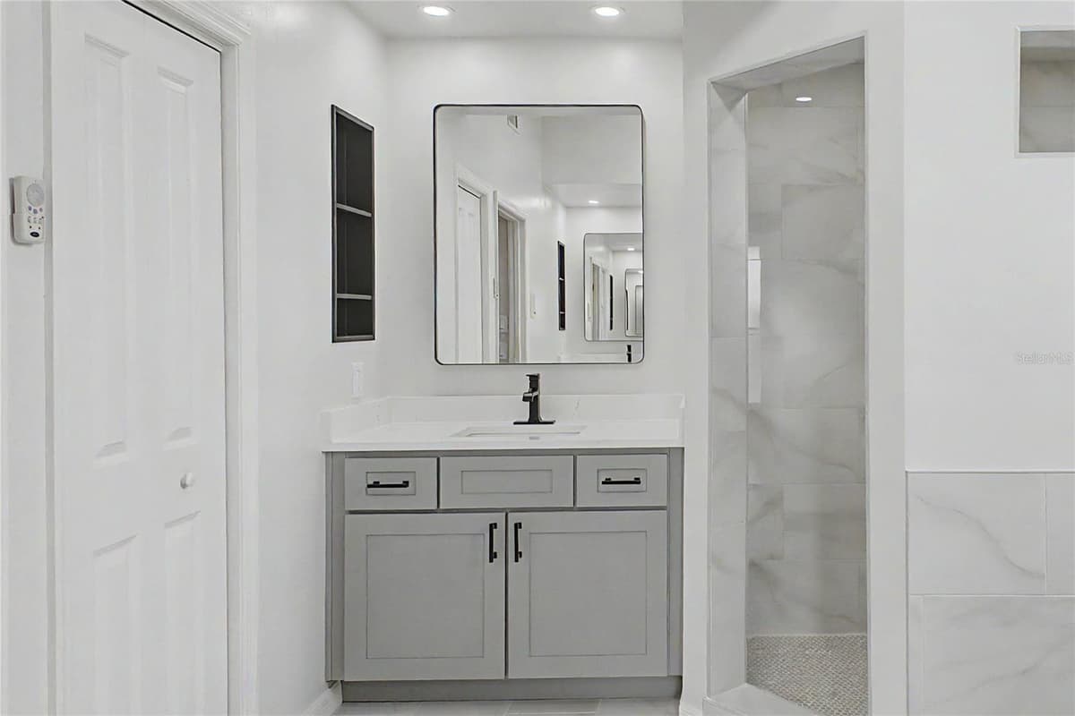 1154 TRIPLE CROWN LOOP — photo 36 of 82