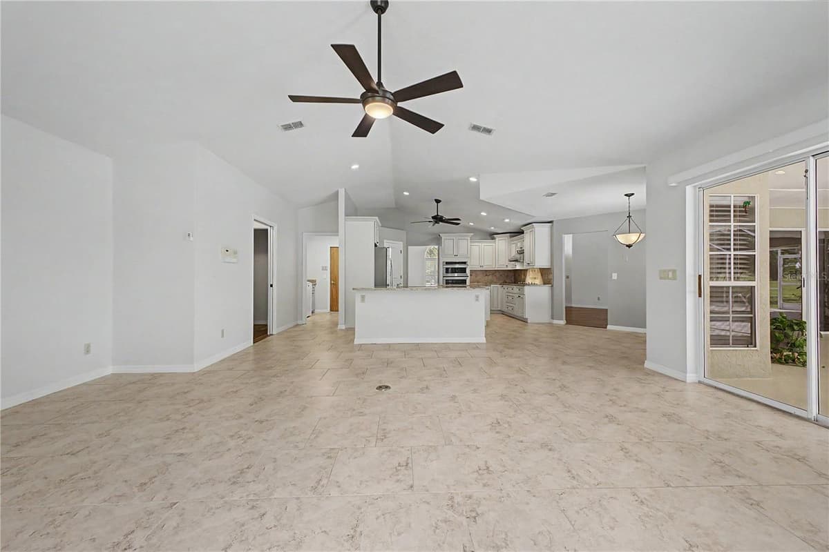1154 TRIPLE CROWN LOOP — photo 15 of 82